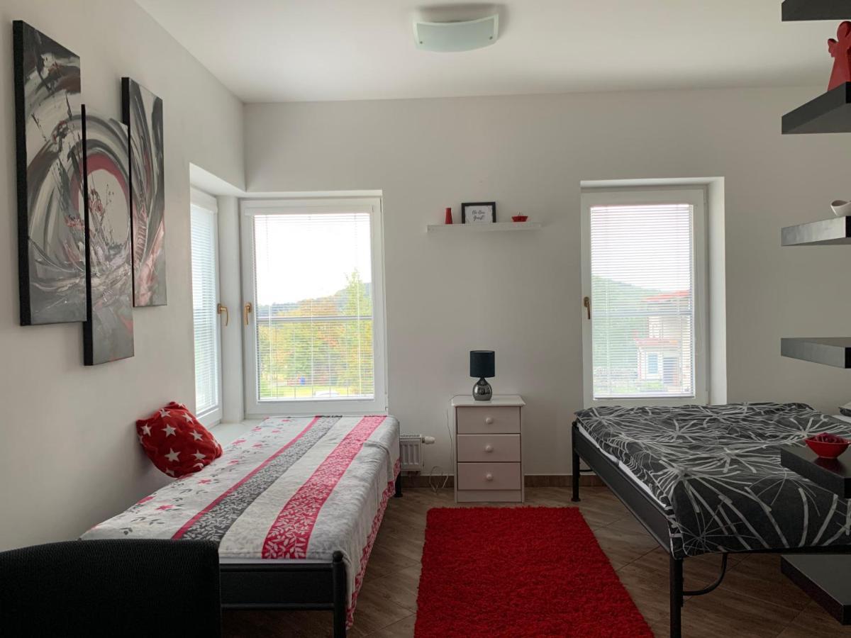 Apartmany Na Rozcesti Lomnice nad Popelkou Экстерьер фото